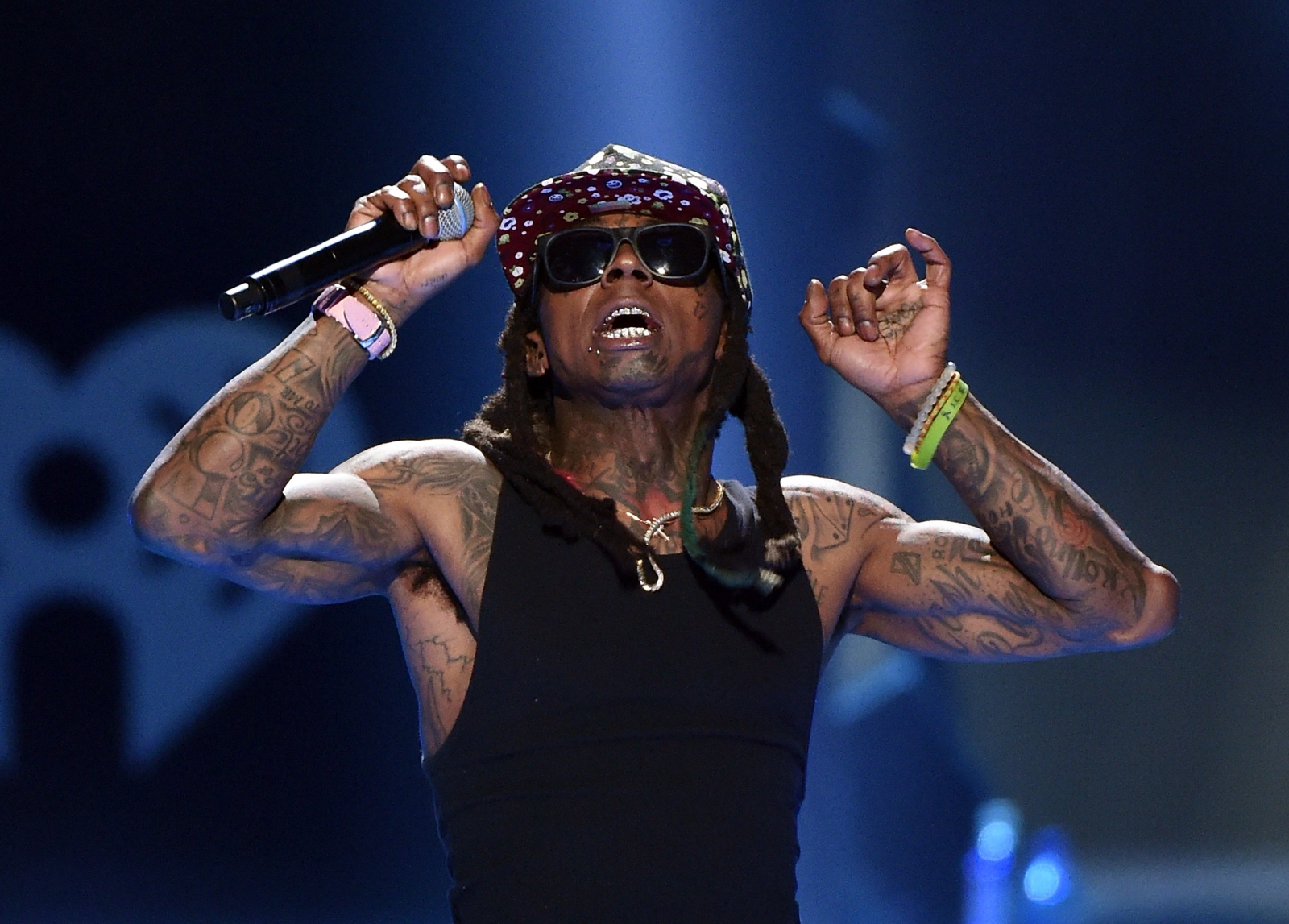 Lil Wayne performing on tour